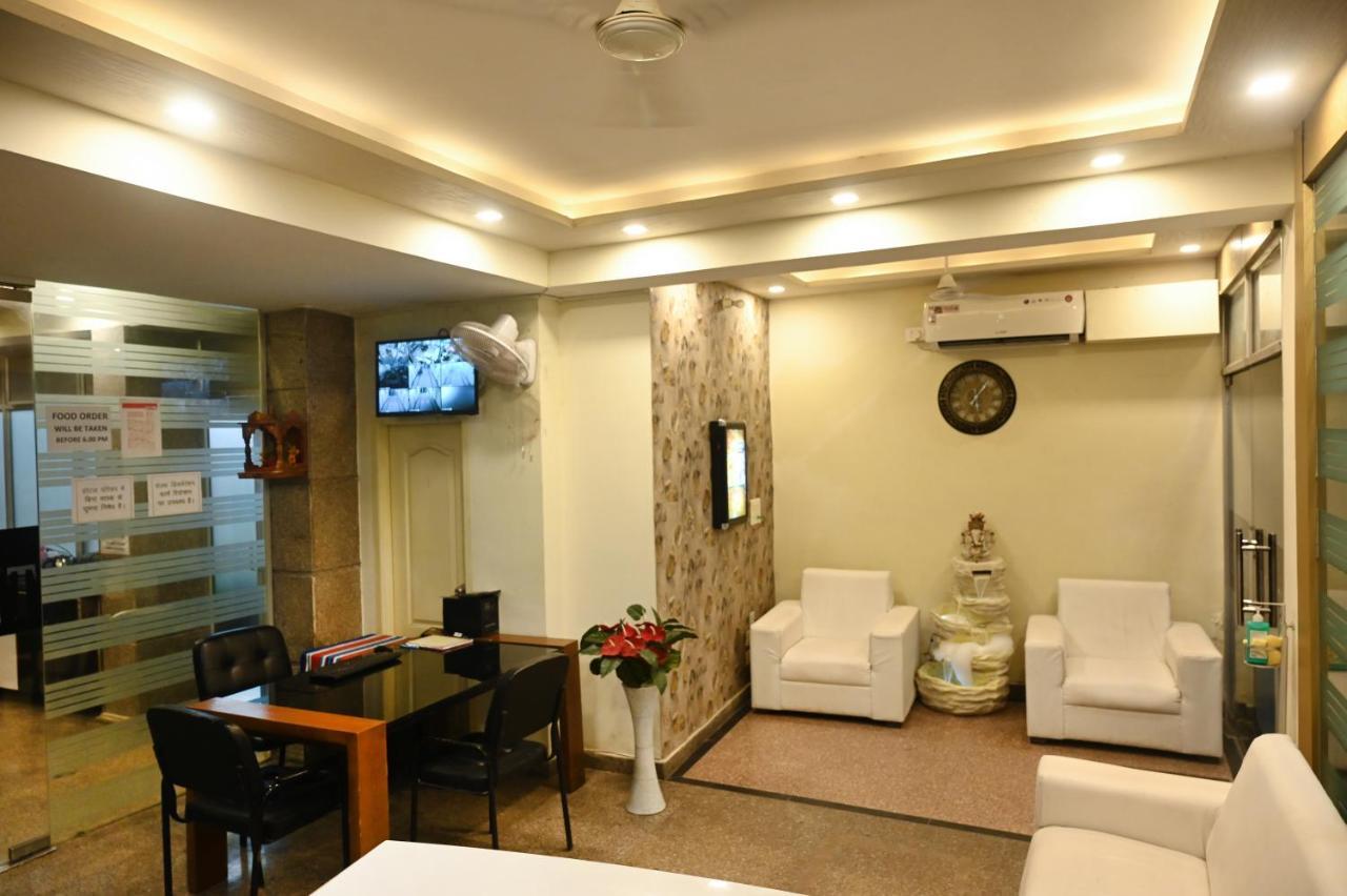 Ganga Darshanam Guesthouse At Dashashwamedh Ghat Benares Buitenkant foto