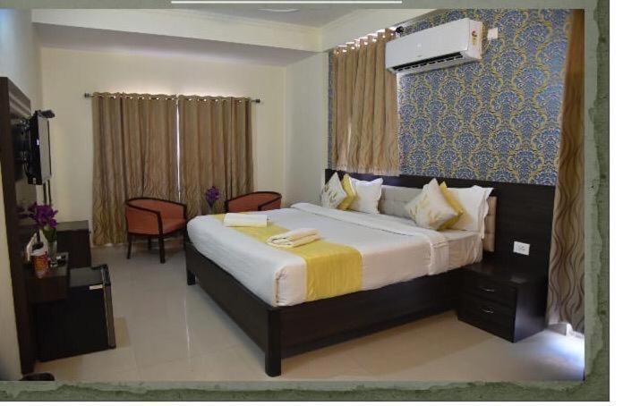 Ganga Darshanam Guesthouse At Dashashwamedh Ghat Benares Buitenkant foto